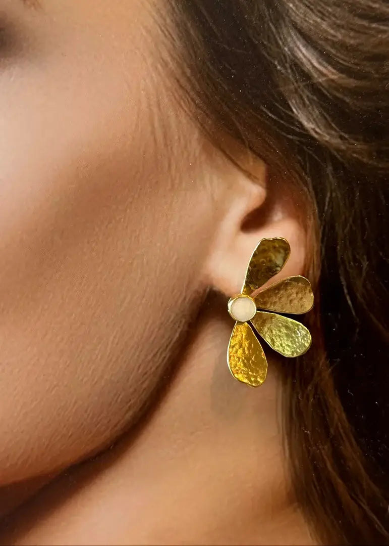 Small Gold Flower Earrings with Pearl