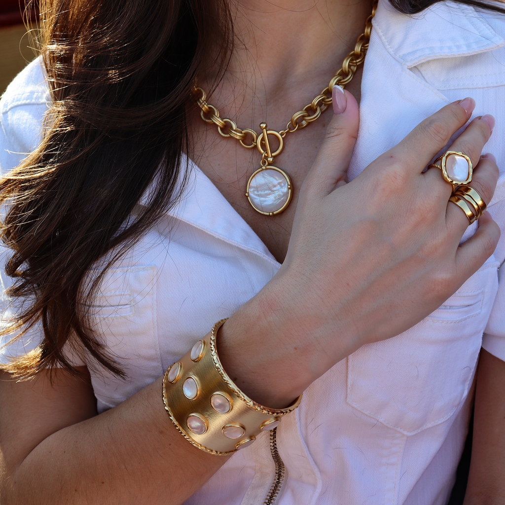 Cabochon 24K Gold Plated Mother of Pearl Necklace