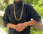 Woman wearing a Chain link bracelet 